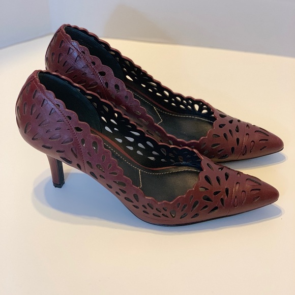 Charles By Charles David Taken Burgundy Teardrop 8 - Picture 3 of 6